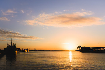 Fototapeta premium Harbor sunset