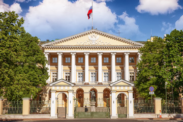 Fototapeta na wymiar Smolny Institute, the Government of St. Petersburg