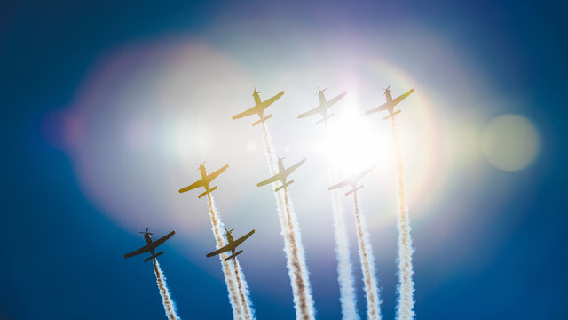 Air show - samoloty na tle nieba 