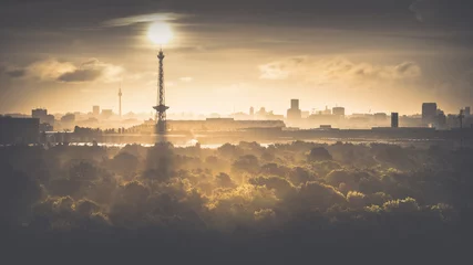  Berliner Fernsehturm und Funkturm zum Sonnenaufgang © Ronny Behnert