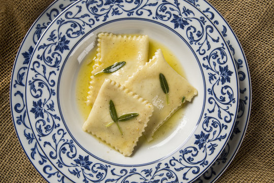 Tortellini with white sauce - Tortei
