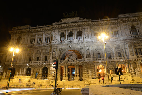 Palazzaccio de nuit