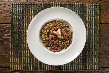 pinion paçoca in the white plate