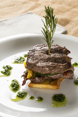Filet mignon with cassava and vegetables