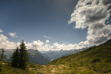 Fototapeta premium Wandern in den Österreicher Alpen