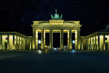 brandenburger gate by night © mazolafoto