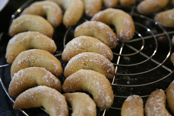 weihnachtsbäckerei, selbstgemachte Kekse für Weihnachten