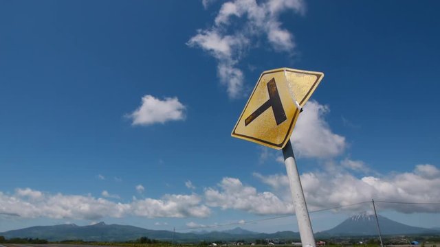 田舎道の交差点　T字路　