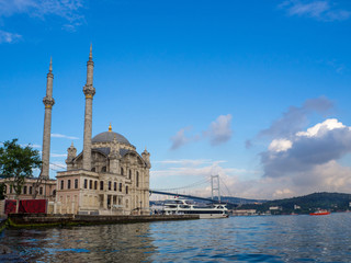 Fototapeta na wymiar Ortaköy Mosque and Bosphorus bridge