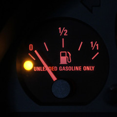 Naklejka premium Low fuel
