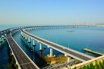 Fototapeta na wymiar The Dalian Xinghai bay cross - sea bridge