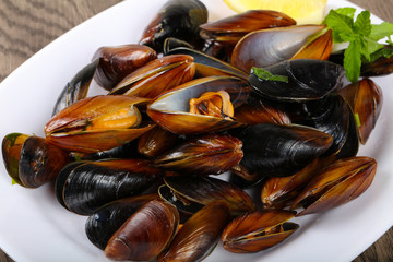 Boiled mussels