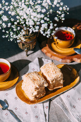 Pie and flowers