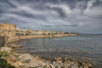 Alghero, passeggiata sui bastioni