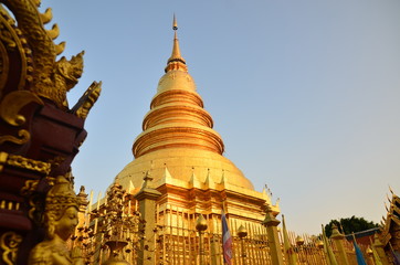 Fototapeta premium Pagoda in Wat Phra That Hariphunchai at Lamphun north of Thailand