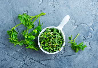 dry parsley