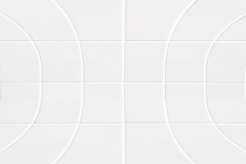 white ceramic mosaic curved with vertical structure