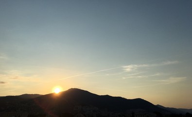 alba sul monte Fasce