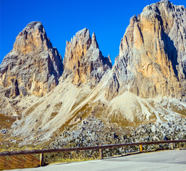 Three dizzy dolomite peaks