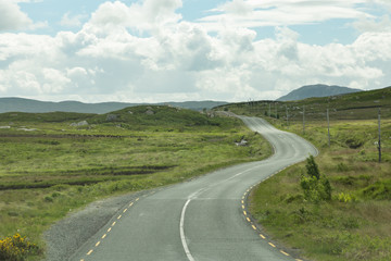 Fototapeta na wymiar road through the Irish countryside