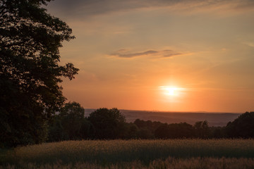 Fototapeta na wymiar Abendsonne über dem Ruhrgebiet