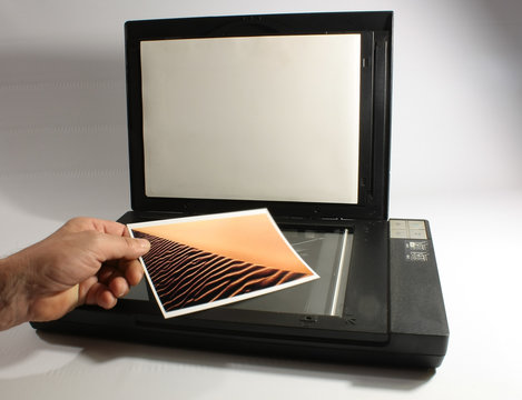 Scanner Aperto Con Foto 2017