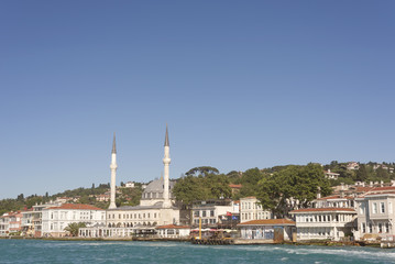 Fototapeta na wymiar Beylerbeyi Seaside, Istanbul, Turkey