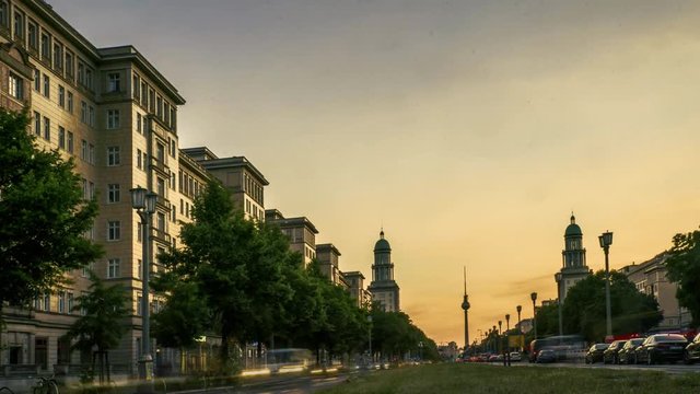 Berlin Timelapse Sonnenuntergang Fernsehturm 4k