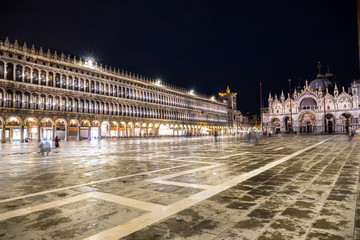 Fototapeta na wymiar panorama of St Mark's Square or Piazza San Marco, Venice, Italy.