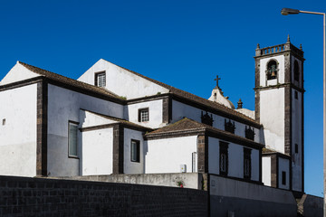 Fototapeta na wymiar Church on the seafront town of Sao Rogue on Sao Miguel Island