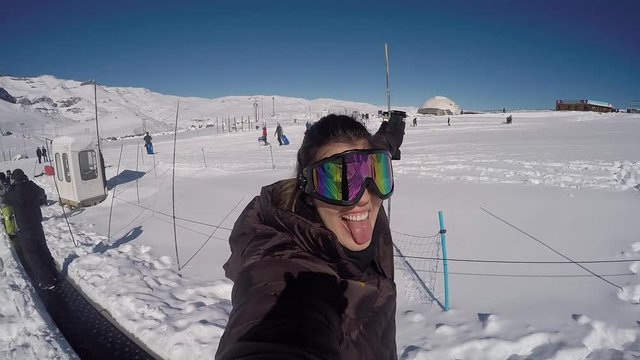 360 view of Woman in Ski Station