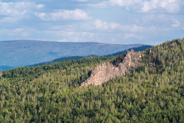 Fototapeta na wymiar Reserve Krasnoyarsk Pillars. View on the rock Chinese Wall