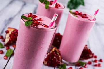 Smoothies with pomegranate seeds