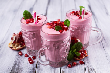 Smoothies with pomegranate seeds