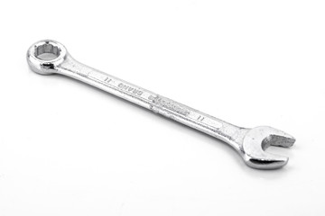 Isolated Spanner Open-Close End