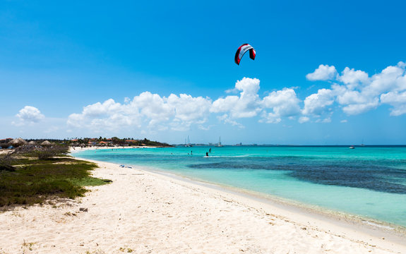 Aruba-  Kite surfing Arashi Beach