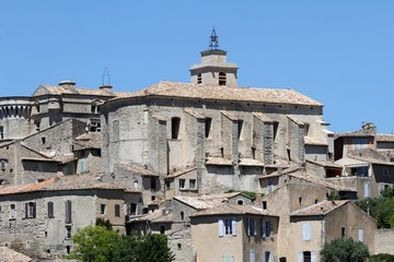 Gordes, class&eacute; plus beau village de France en Provence dans le Vaucluse