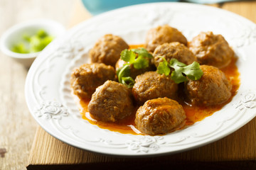 Meatballs in tomato sauce