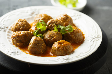 Meatballs in tomato sauce