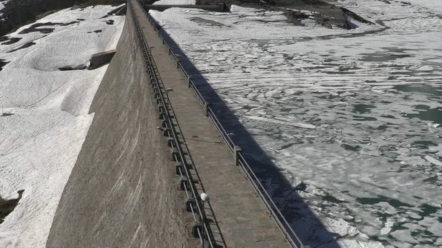 Serr&ugrave; dam, Gran Paradiso National Park, Piedmont, Italy