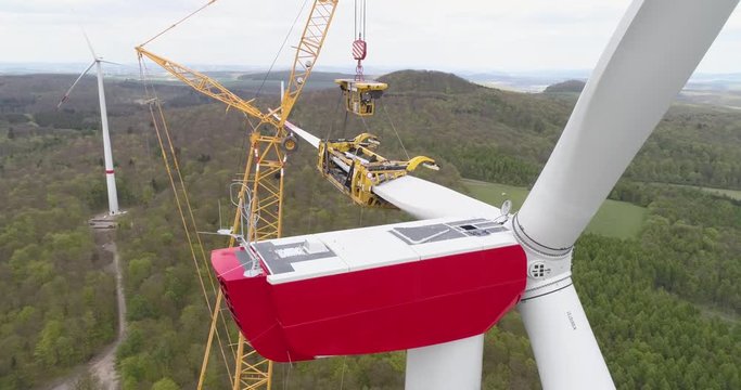Bau eines Windrads, Windkraftanlage