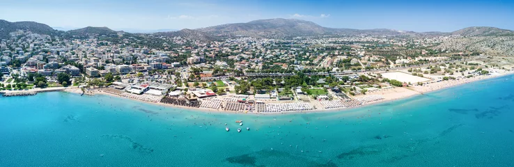 Fotobehang Panorama van het strand van Varkiza, voorstad van Athene, Attica, Griekenland © moofushi