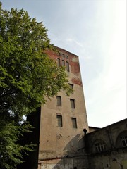 Ruinen. Ehemalige sowjetische Kaserne. Ehemals Lahmanns Sanatorium. Dresden. Weißer Hirsch.