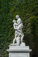 Fototapeta na wymiar Statue in Vienna, Palace Garden