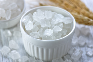 Fototapeta na wymiar white rock sugar in bowl