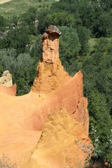Le Colorado provençal de Rustrel dans le Vaucluse en Provence