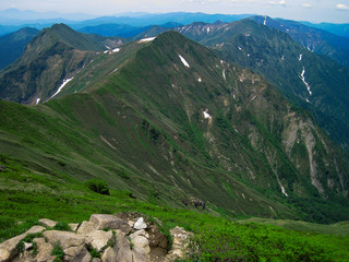 初夏の谷川岳