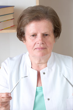 Zahn&auml;rztin