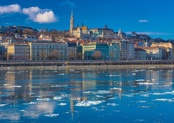 Fototapeta na wymiar Budapest in winter