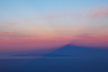 Teneriffa, Shadow of Teide on Gran Canaria during Sundown